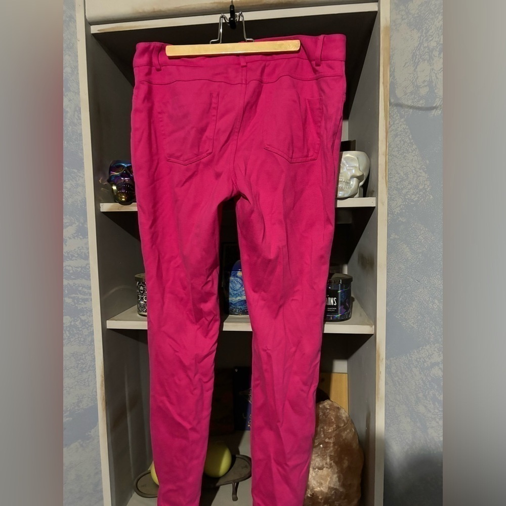 🩷Free🩷Inc pink jeggings size 10 - Picture 5 of 6
